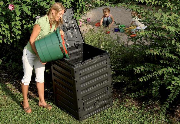 compost natural en compostador